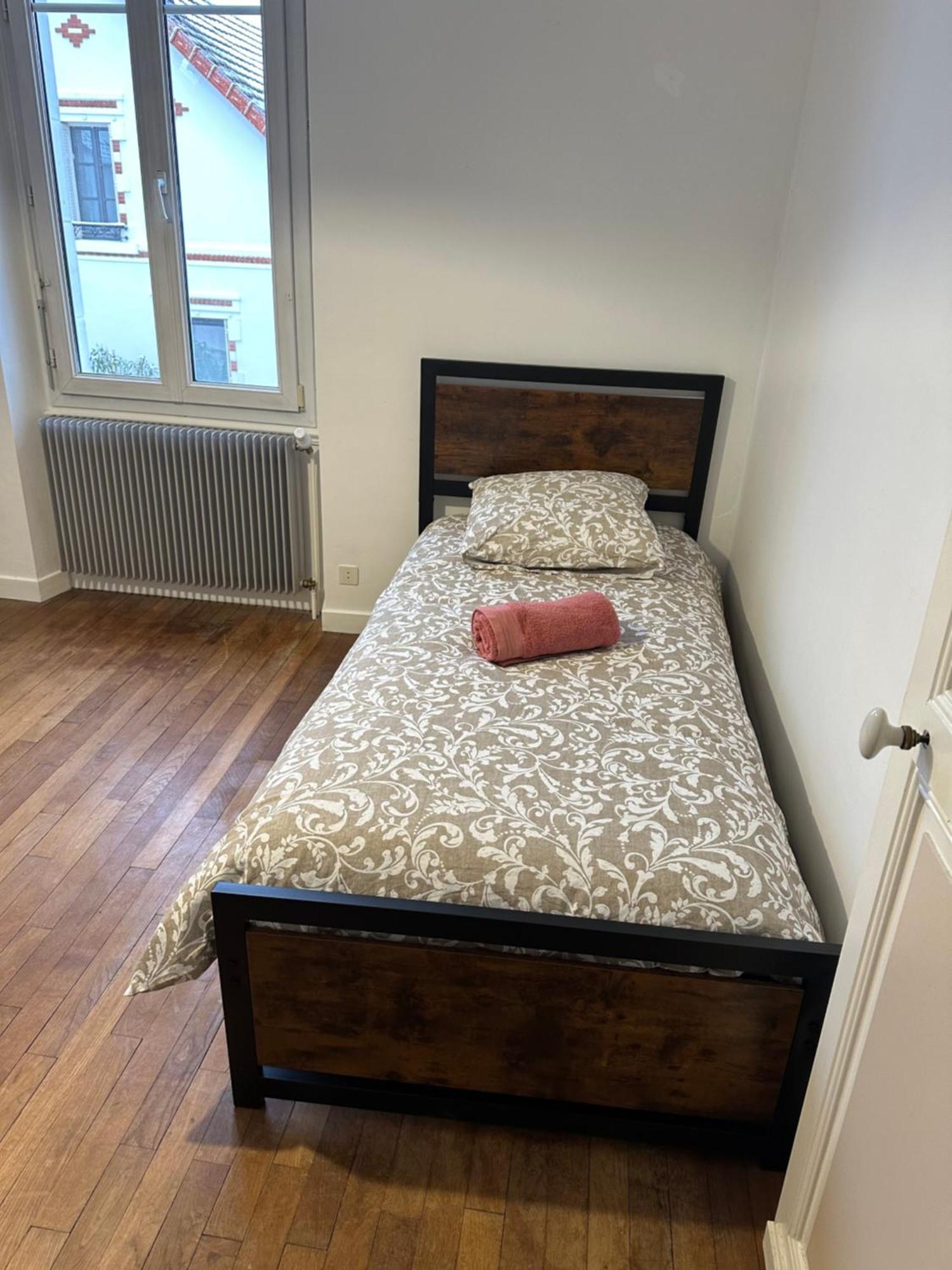 Maison Nombreux Couchages, 13 Lits, 3 Sdb, Exterieur Bourges Bagian luar foto